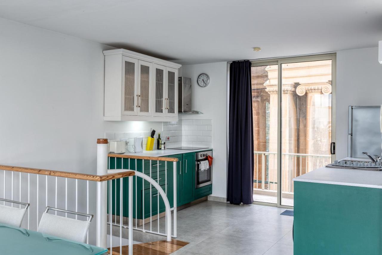 49/3 Seafront Duplex Penthouse In La Valeta Exterior foto
