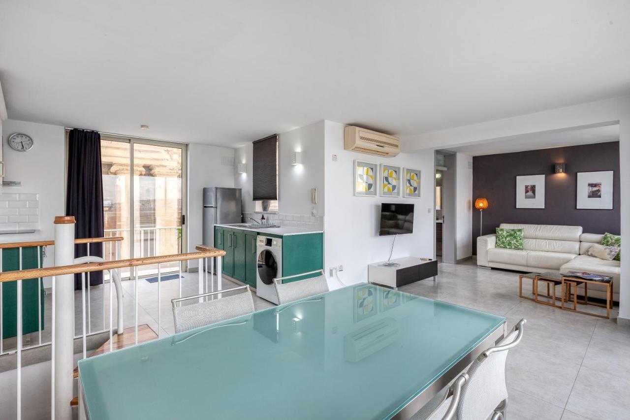 49/3 Seafront Duplex Penthouse In La Valeta Exterior foto