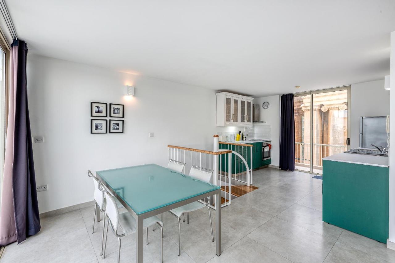 49/3 Seafront Duplex Penthouse In La Valeta Exterior foto